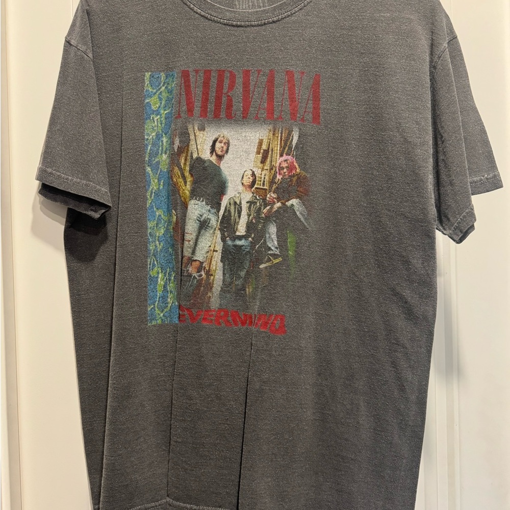 NIRVANA Charcoal Graphic Tee
